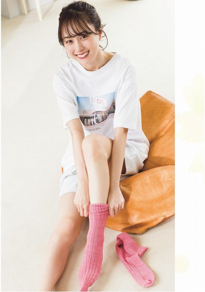 賀喜遥香 エロ画像004