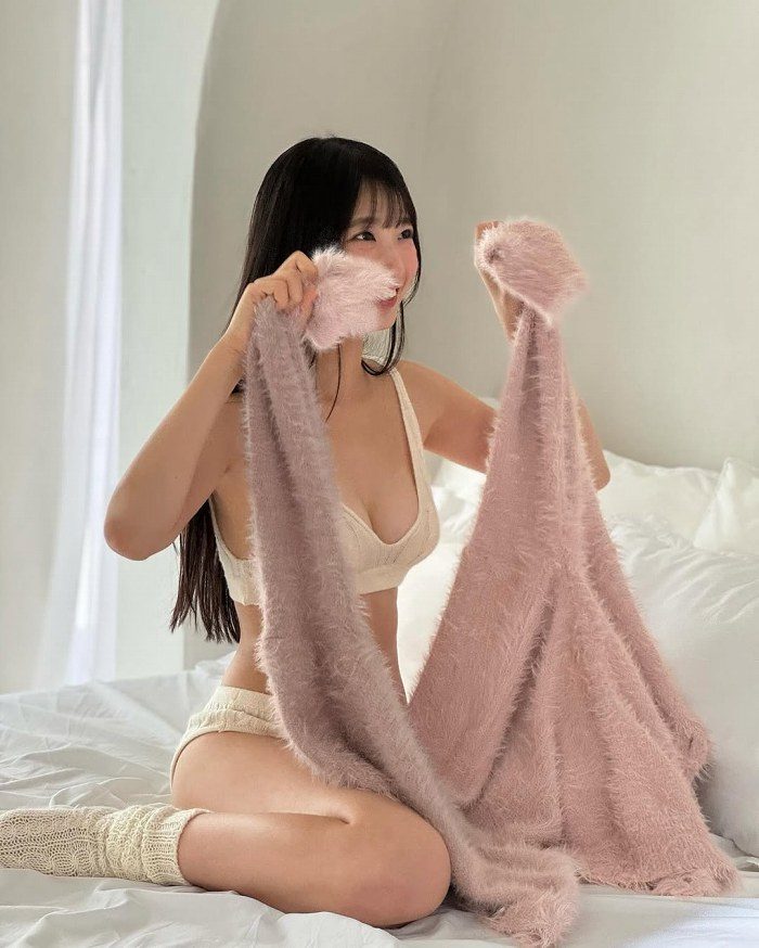 MomotaShiori_0_00_039 百田汐里 エロ画像039