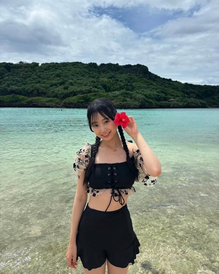 MomotaShiori_0_00_044 百田汐里 エロ画像044