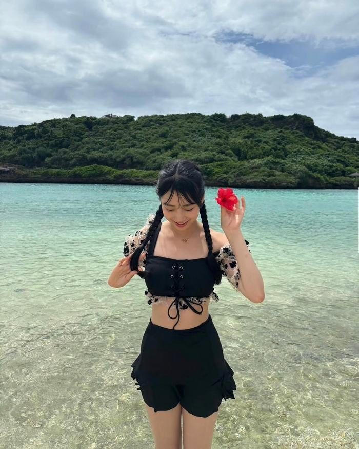 MomotaShiori_0_00_045 百田汐里 エロ画像045
